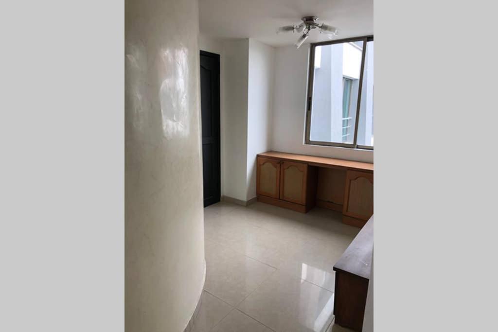 Apartamento Amoblado Con Excelente Ubicacion Pereira Ngoại thất bức ảnh