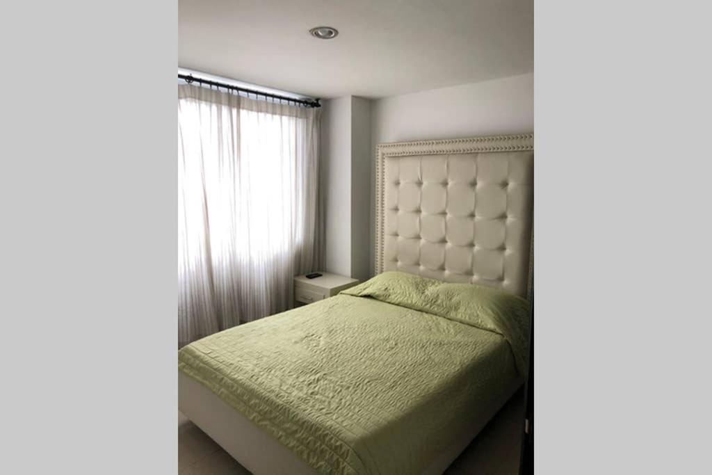 Apartamento Amoblado Con Excelente Ubicacion Pereira Ngoại thất bức ảnh