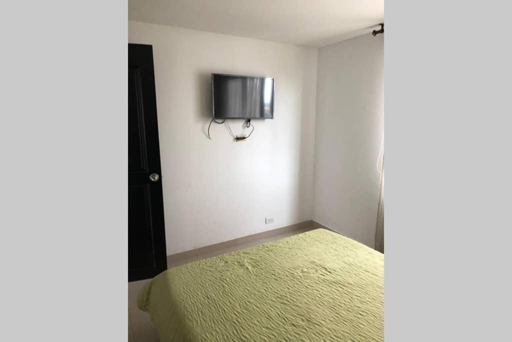 Apartamento Amoblado Con Excelente Ubicacion Pereira Ngoại thất bức ảnh